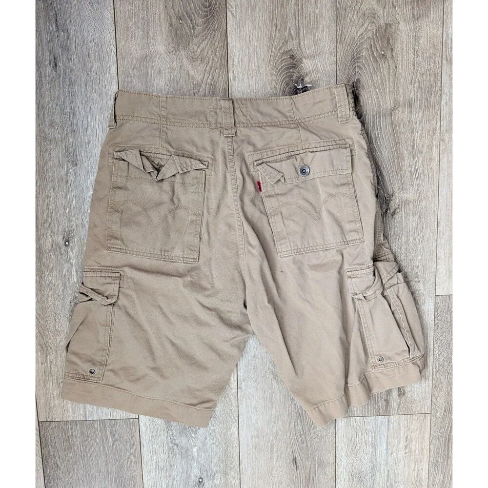 Vintage Y2K Levis Cargo Shorts Khaki Waist 36 100% Cotton